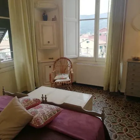 La Casa Del Girasole 公寓 东塞斯特里