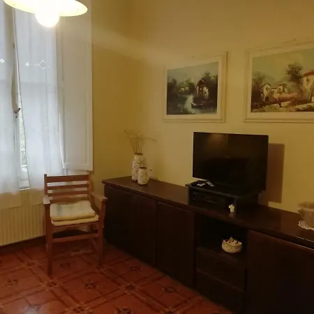 La Casa Del Girasole Lägenhet *