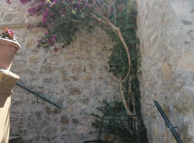 La Casa Del Girasole 东塞斯特里