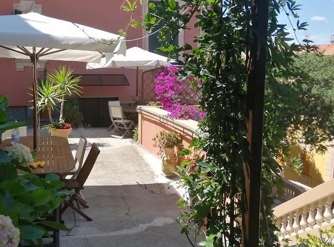 La Casa Del Girasole 公寓 东塞斯特里