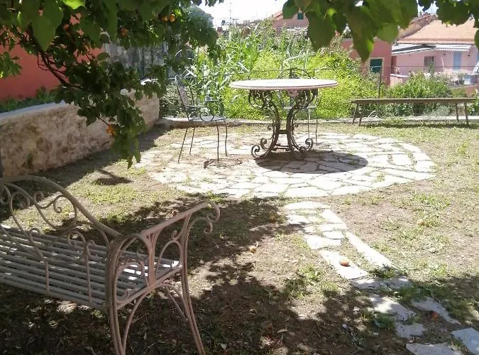 La Casa Del Girasole * 东塞斯特里
